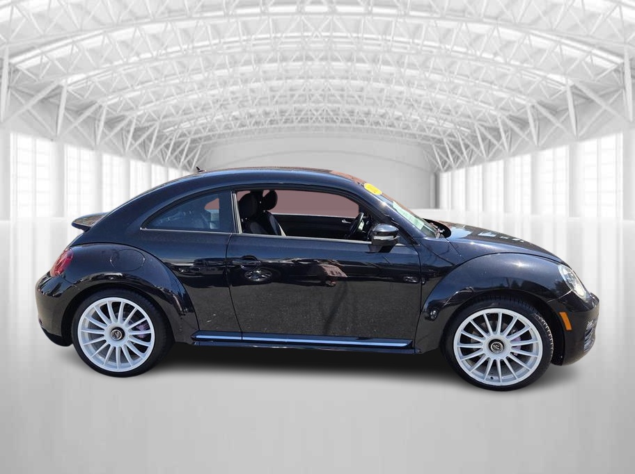 2019 Volkswagen Beetle 2.0T S Auto's photo