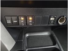 Vehicle Thumb #16