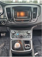 Vehicle Thumb #14