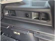 Vehicle Thumb #35