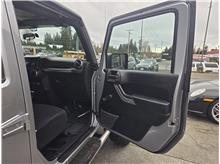 Vehicle Thumb #19