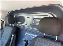 Vehicle Thumb #18