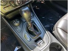 Vehicle Thumb #15