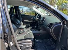Vehicle Thumb #25