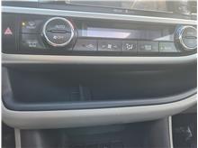 Vehicle Thumb #20