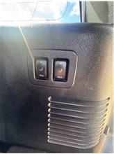 Vehicle Thumb #20