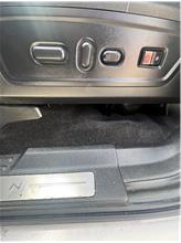 Vehicle Thumb #42