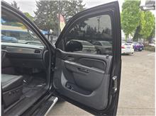 Vehicle Thumb #26