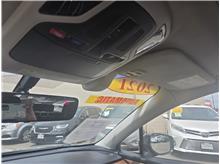 Vehicle Thumb #25