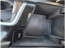 Vehicle Thumb #31