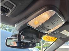 Vehicle Thumb #25
