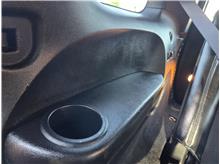 Vehicle Thumb #36