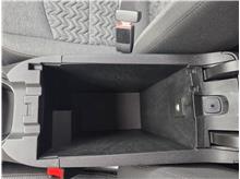 Vehicle Thumb #21