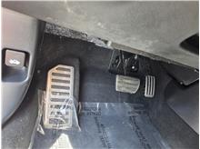 Vehicle Thumb #40