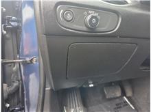 Vehicle Thumb #15