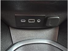 Vehicle Thumb #19
