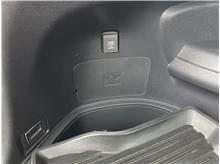 Vehicle Thumb #37