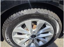 Vehicle Thumb #14