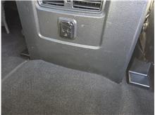 Vehicle Thumb #29