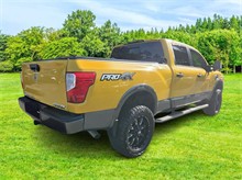 Vehicle Thumb #9