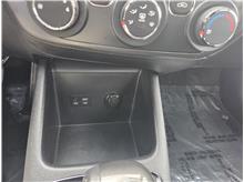Vehicle Thumb #24