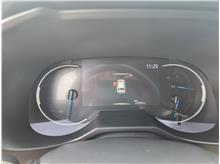 Vehicle Thumb #17