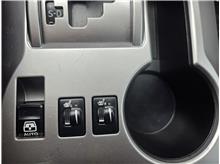 Vehicle Thumb #19
