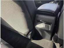Vehicle Thumb #26