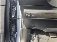 Vehicle Thumb #16