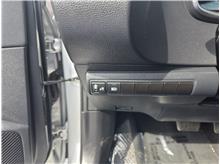 Vehicle Thumb #16