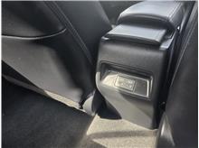Vehicle Thumb #28