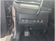 Vehicle Thumb #17