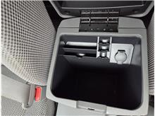 Vehicle Thumb #21