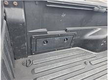 Vehicle Thumb #27