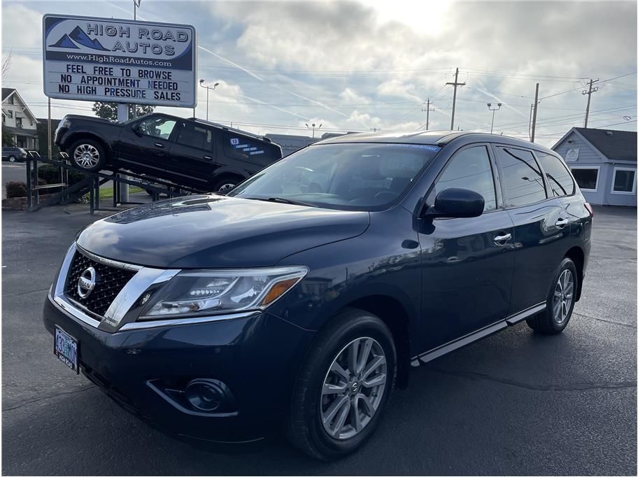 2014 Nissan Pathfinder from High Road Autos
