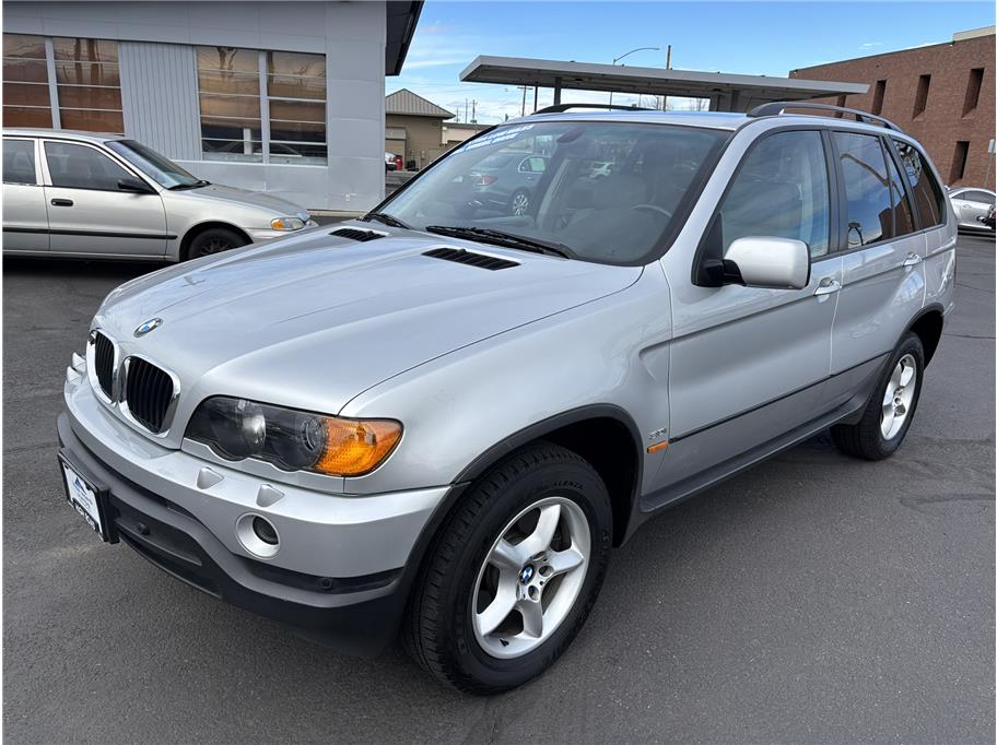 2002 BMW X5 Base