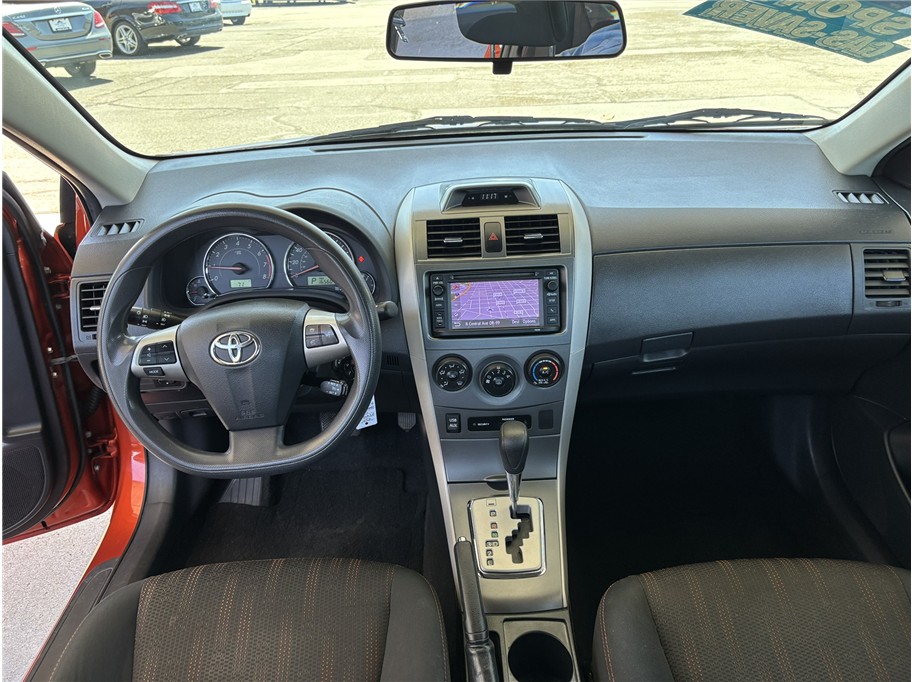 2013 Toyota Corolla L - Photo 11