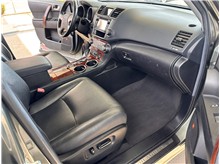 Vehicle Thumb #18