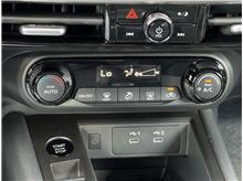 Vehicle Thumb #15