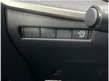 Vehicle Thumb #19