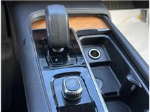 Vehicle Thumb #18
