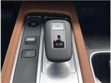 Vehicle Thumb #18