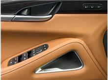 Vehicle Thumb #20