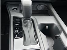Vehicle Thumb #17
