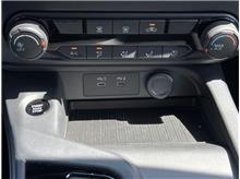 Vehicle Thumb #15