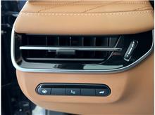 Vehicle Thumb #17