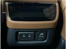 Vehicle Thumb #9