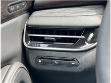 Vehicle Thumb #22