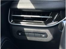 Vehicle Thumb #22