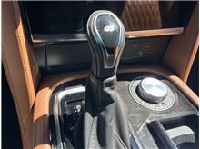 Vehicle Thumb #18